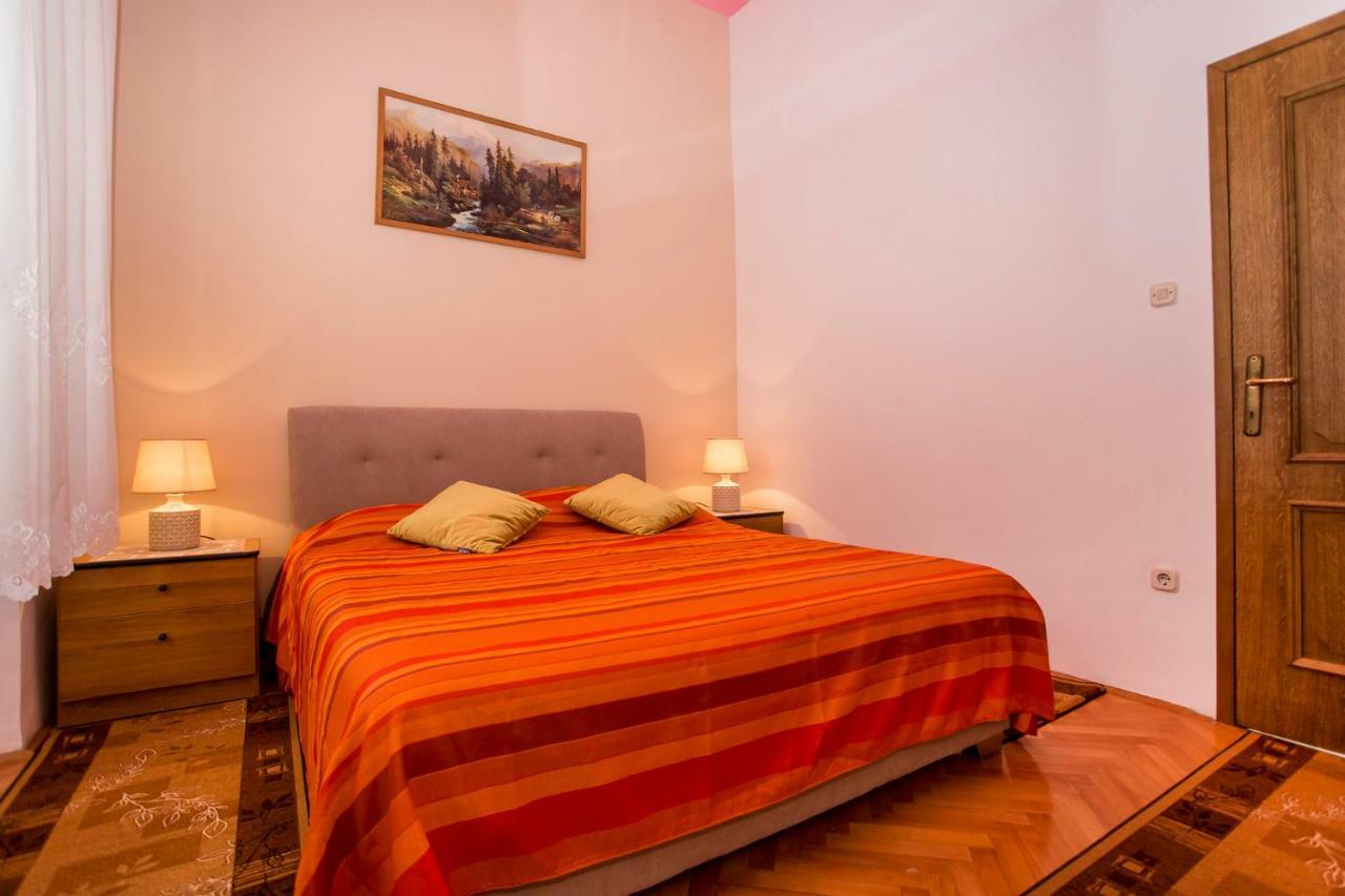 Emanuel Apartman Pula Luaran gambar